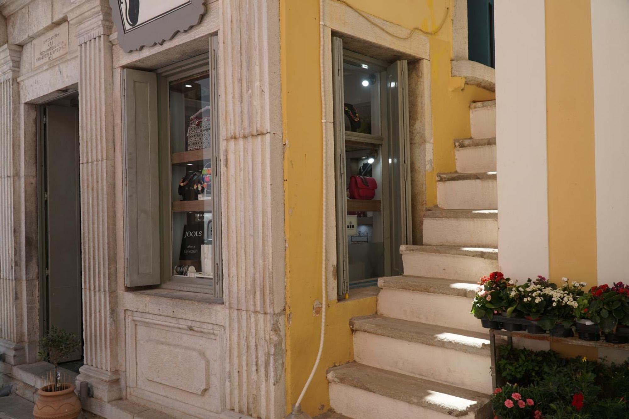Little Gem Symi Boutique Studio Экстерьер фото